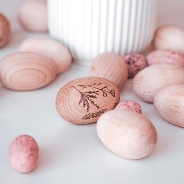 drevene-gravirovane-velikonocni-vejce